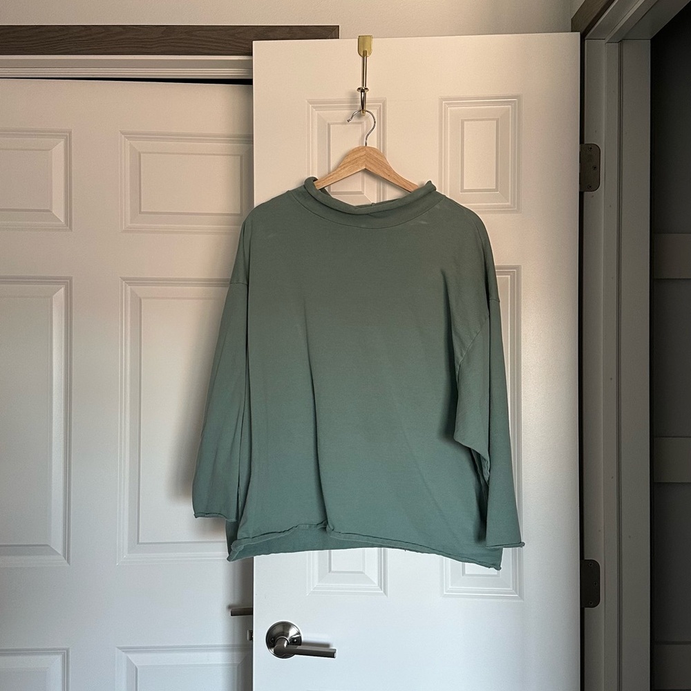 Honeydove Vintage Medium Aqua Mockneck